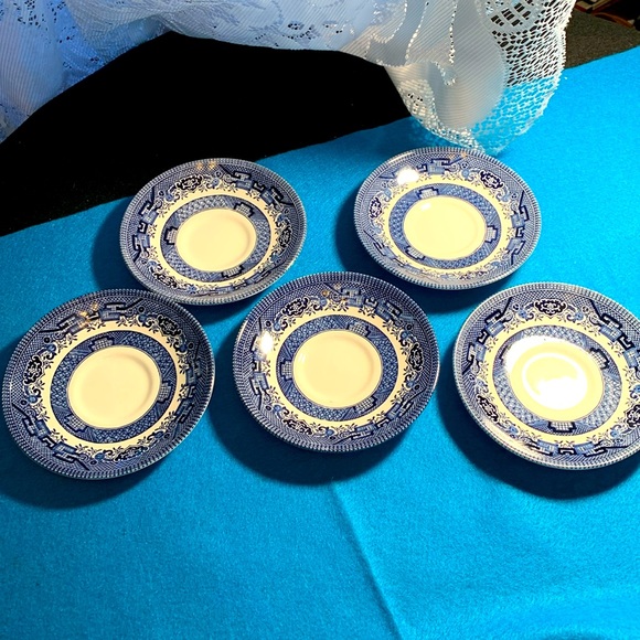 Lot of 5 BLUE WILLOW SAUCERS CHURCHILL ENGLAND  Mint! - Picture 1 of 5